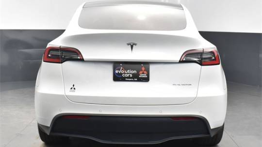 2021 Tesla Model Y 5YJYGDEE3MF074353