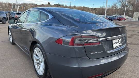 2016 Tesla Model S 5YJSA1E22GF169387