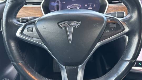 2016 Tesla Model S 5YJSA1E22GF169387