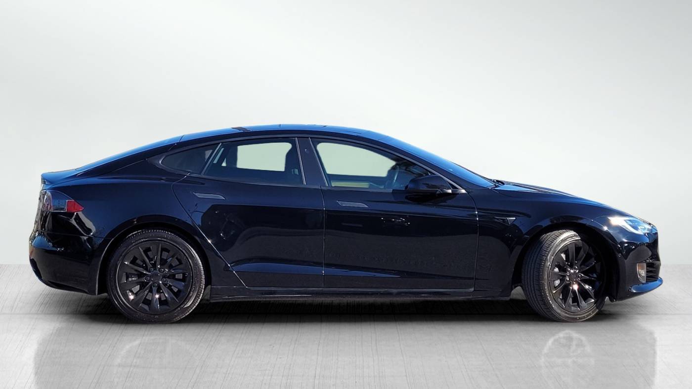 2016 Tesla Model S 5YJSA1E2XGF175390