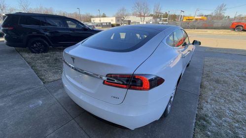 2018 Tesla Model S 5YJSA1E27JF263577