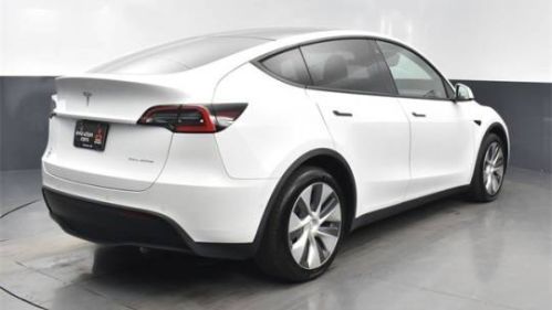 2021 Tesla Model Y 5YJYGDEE3MF074353