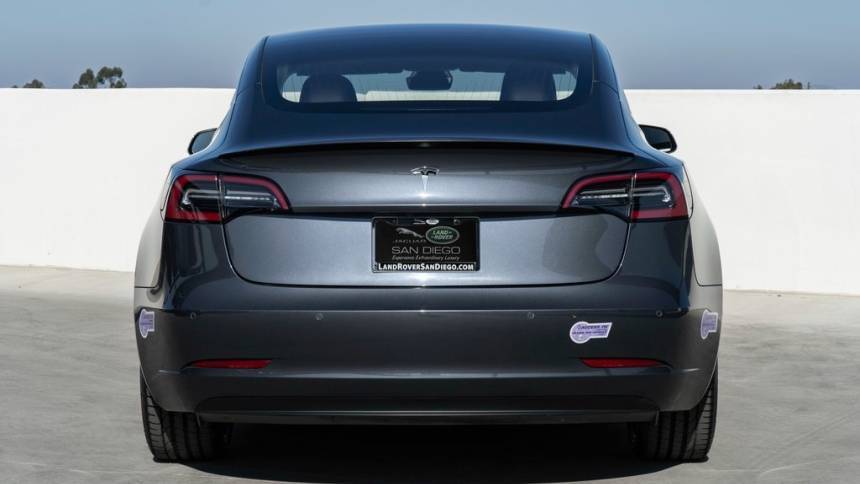 2018 Tesla Model 3 5YJ3E1EB3JF105987