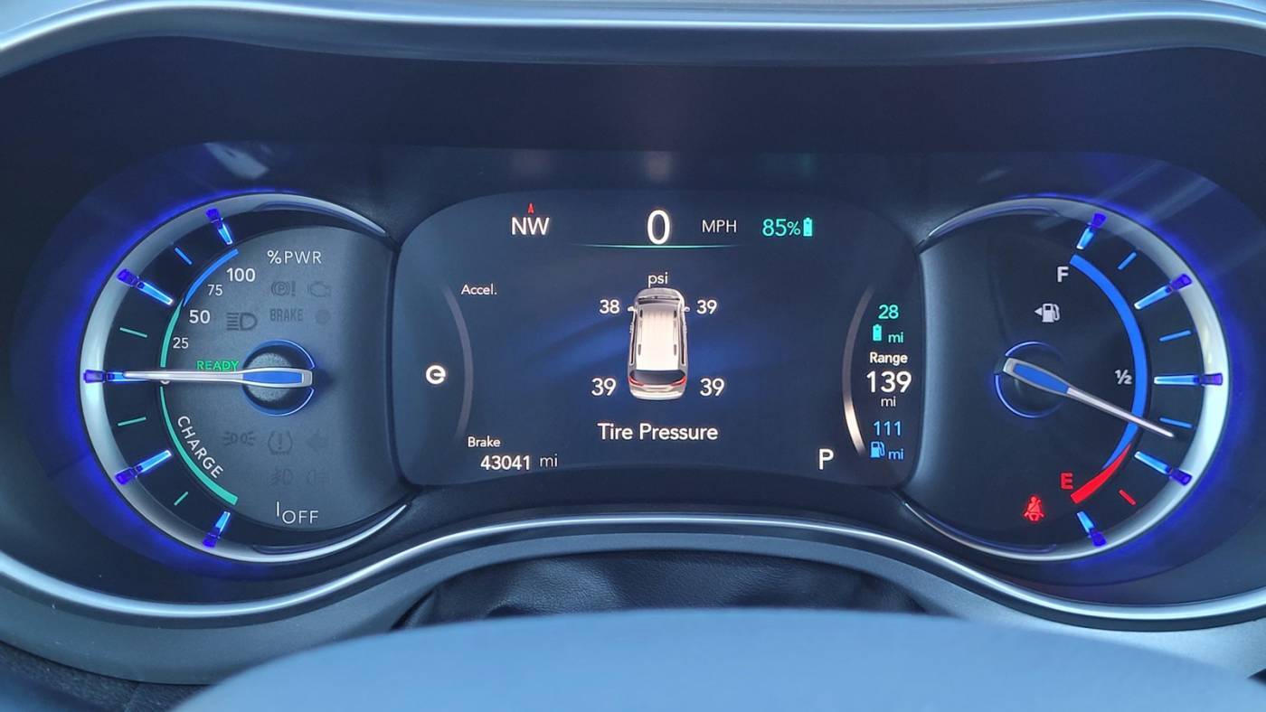 2018 Chrysler Pacifica 2C4RC1N73JR230200