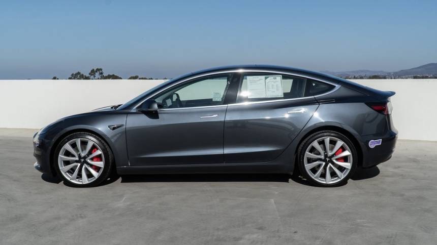 2018 Tesla Model 3 5YJ3E1EB3JF105987