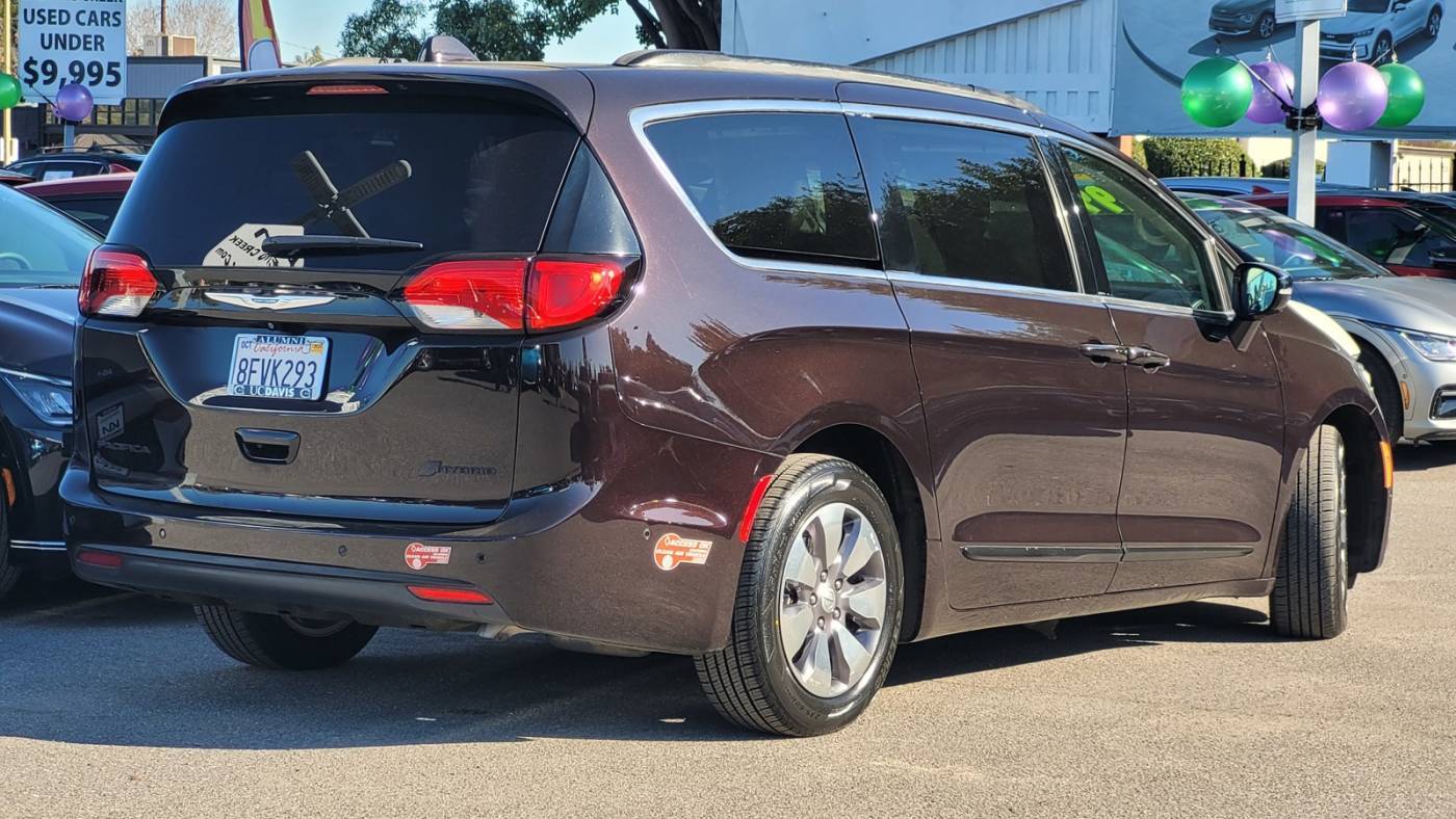 2018 Chrysler Pacifica 2C4RC1N73JR230200