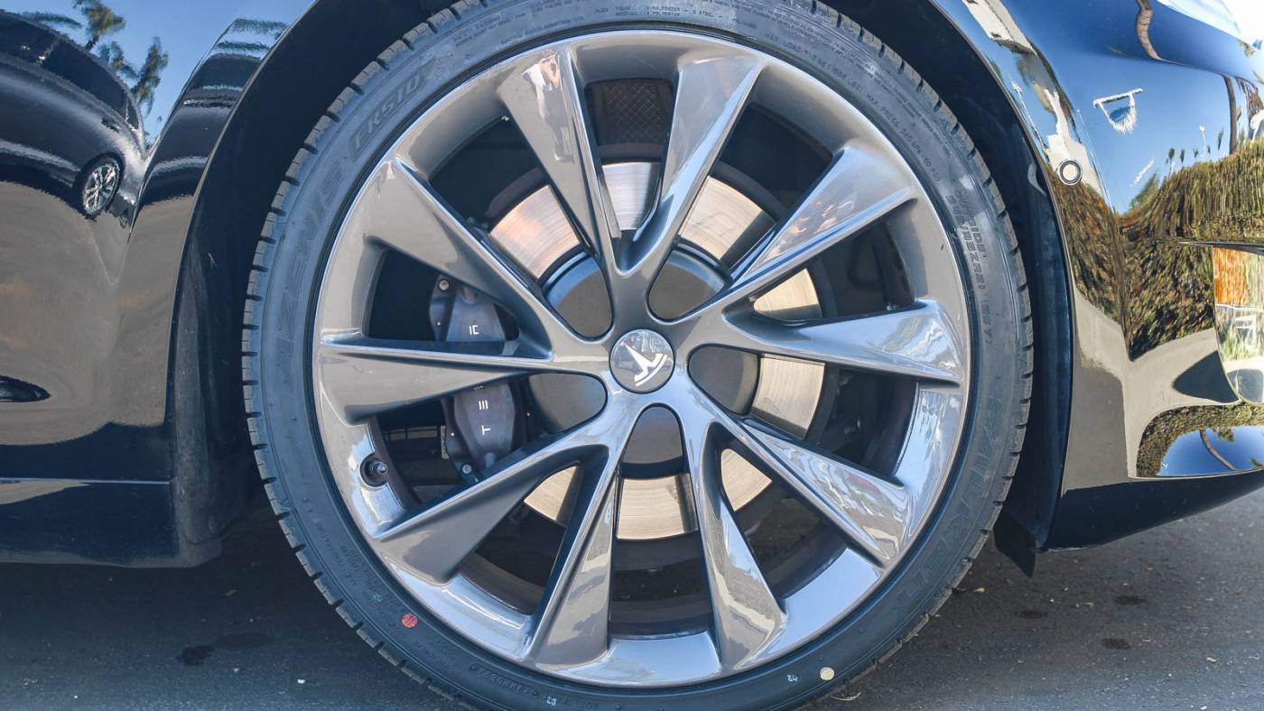 2019 Tesla Model S 5YJSA1E25KF307383