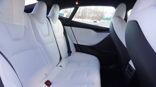 2021 Tesla Model S 5YJSA1E27MF421727