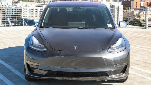 2018 Tesla Model 3 5YJ3E1EA2JF016211