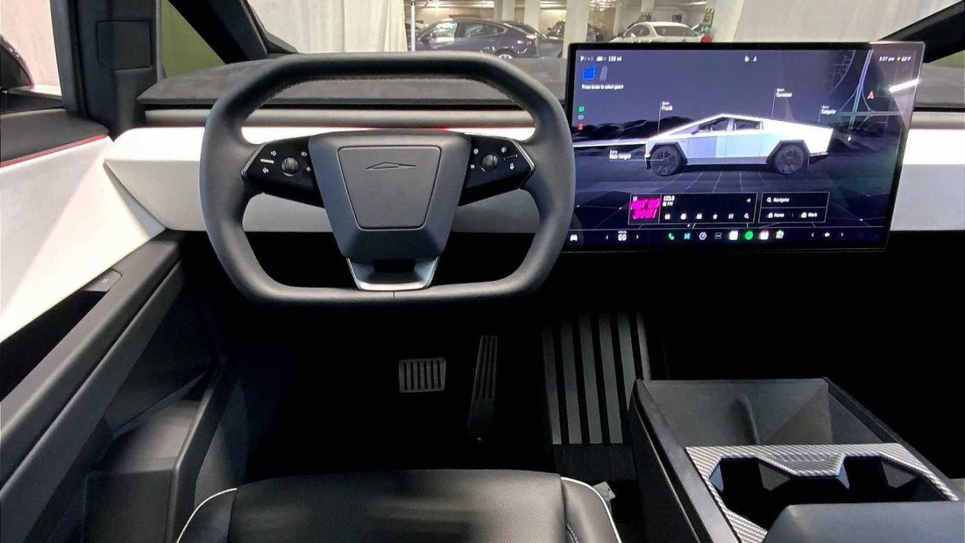 2024 Tesla Cybertruck 7G2CEHEE3RA018082