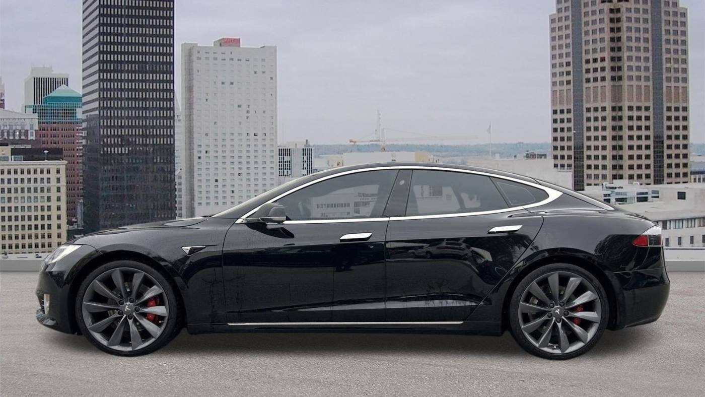 2016 Tesla Model S 5YJSA1E44GF172616