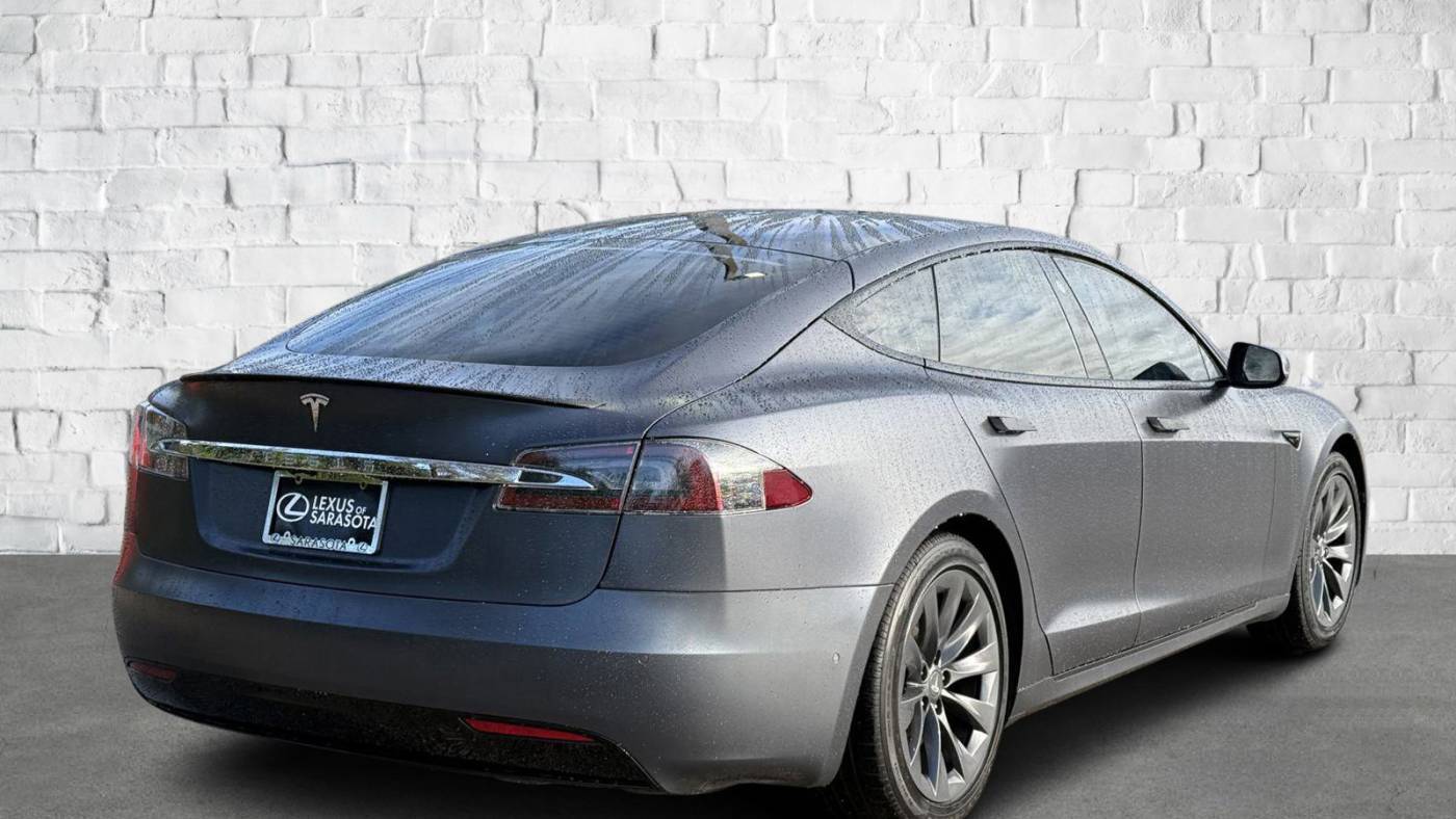 2021 Tesla Model S 5YJSA1E44MF418219