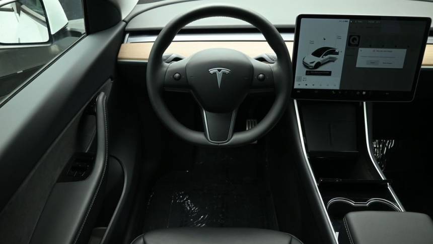 2020 Tesla Model Y 5YJYGDEFXLF009863