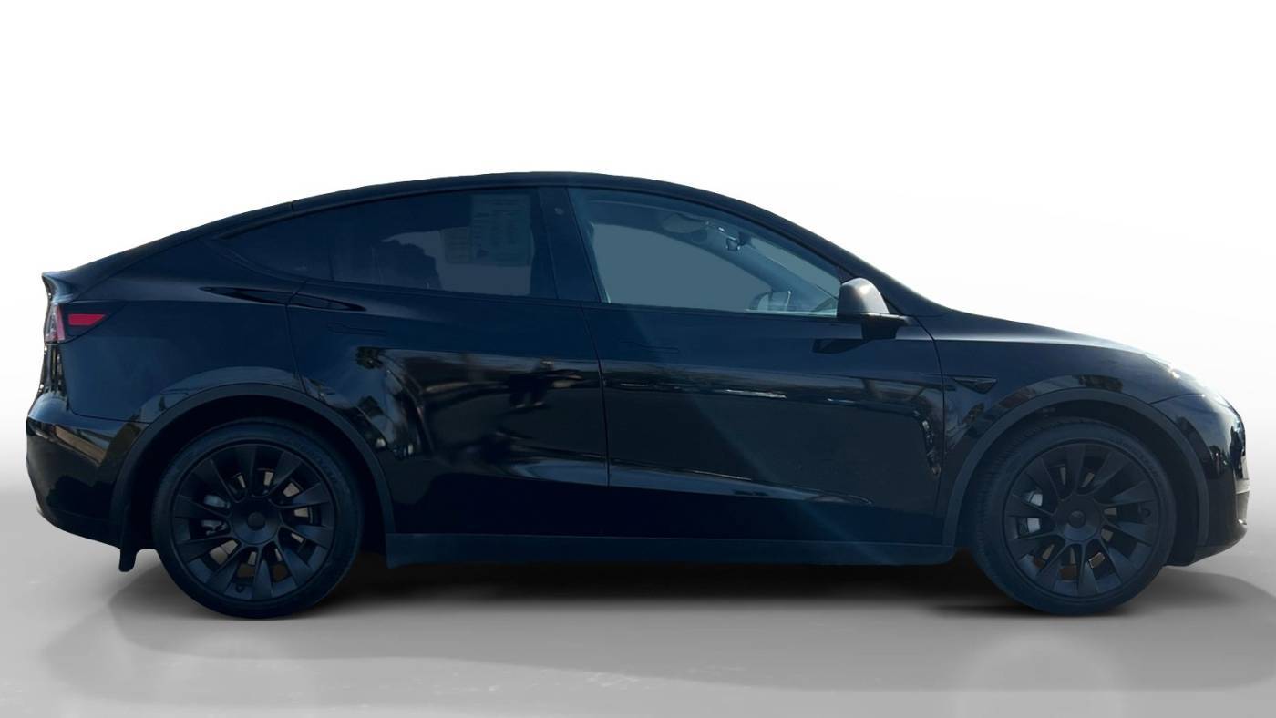 2020 Tesla Model Y 5YJYGDEEXLF059573