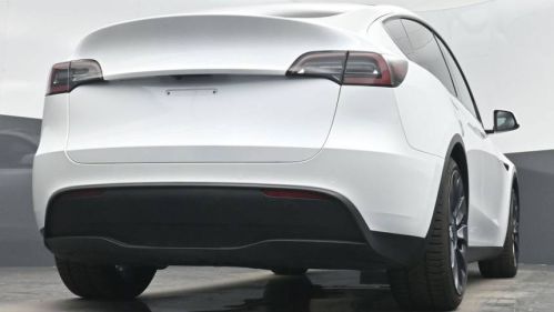 2020 Tesla Model Y 5YJYGDEFXLF009863