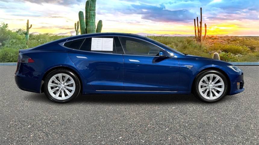 2016 Tesla Model S 5YJSA1E11GF159456