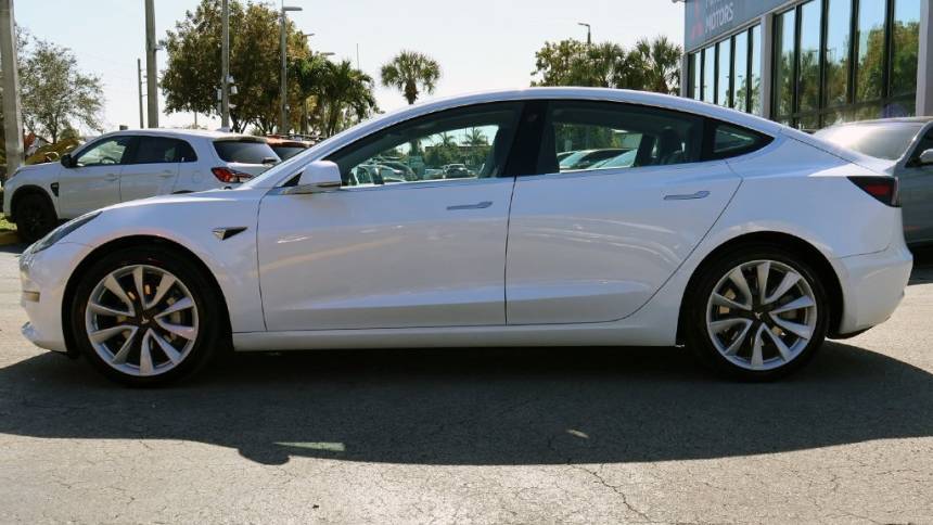 2019 Tesla Model 3 5YJ3E1EA5KF338424