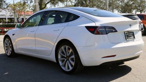 2019 Tesla Model 3 5YJ3E1EA5KF338424