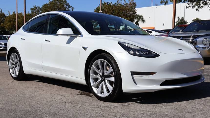 2019 Tesla Model 3 5YJ3E1EA5KF338424