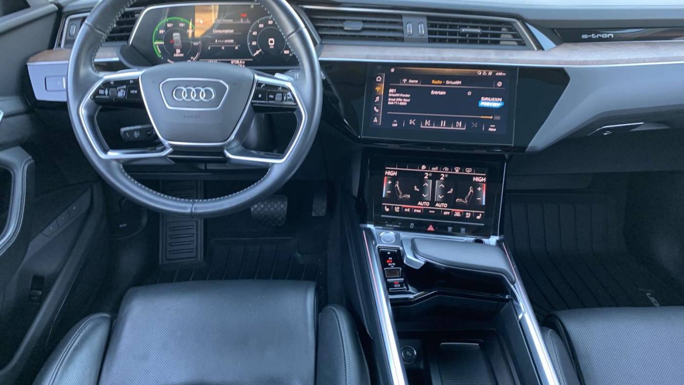 2019 Audi e-tron WA1VAAGE5KB025102