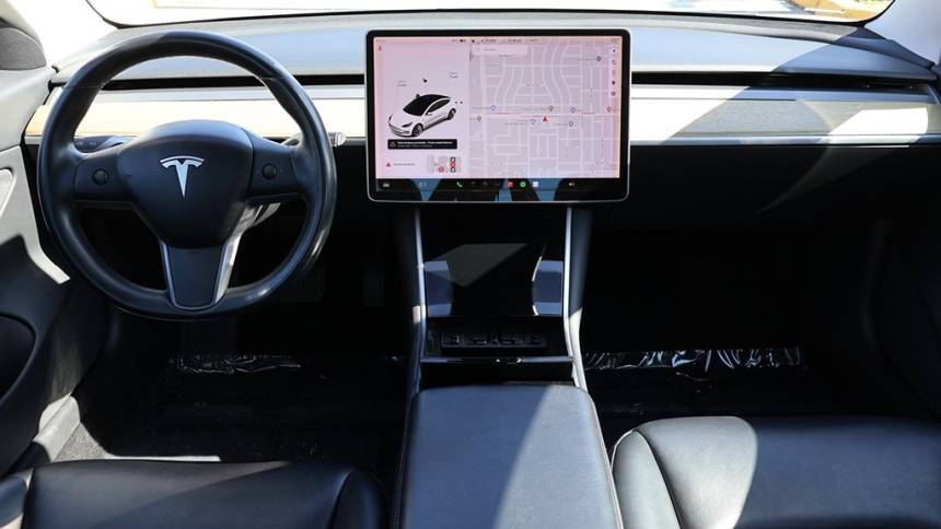 2019 Tesla Model 3 5YJ3E1EA5KF338424