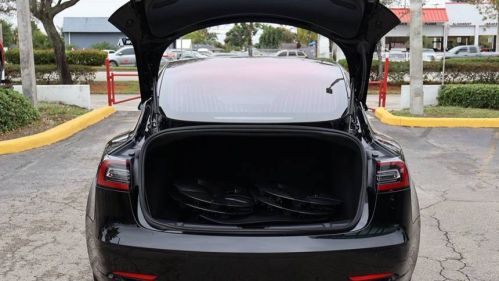 2018 Tesla Model 3 5YJ3E1EAXJF152179