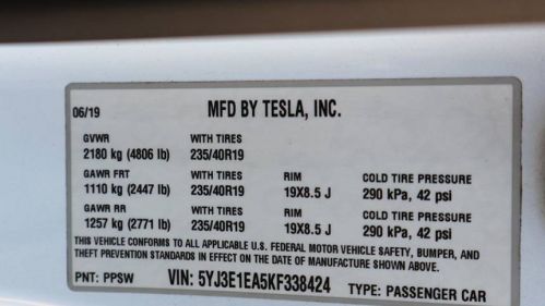 2019 Tesla Model 3 5YJ3E1EA5KF338424