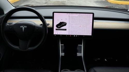 2018 Tesla Model 3 5YJ3E1EAXJF152179