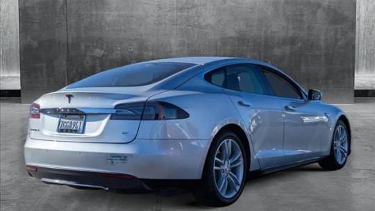 2014 Tesla Model S 5YJSA1S16EFP40856