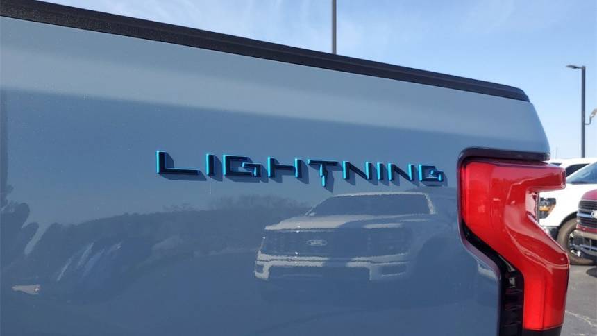 2023 Ford F-150 Lightning 1FTVW1EL6PWG10974