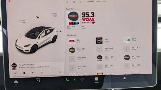 2020 Tesla Model Y 5YJYGDEE1LF057601