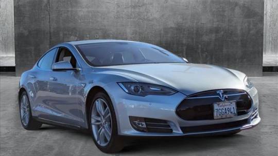 2014 Tesla Model S 5YJSA1S16EFP40856