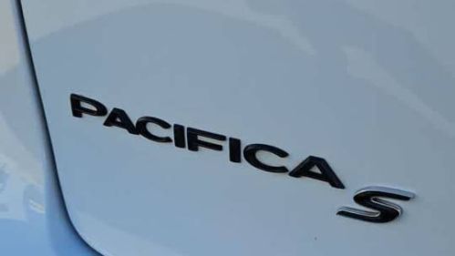 2022 Chrysler Pacifica 2C4RC1L77NR173752