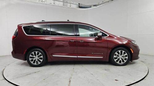 2021 Chrysler Pacifica 2C4RC1N76MR562359