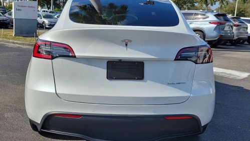 2021 Tesla Model Y 5YJYGDEE7MF208183