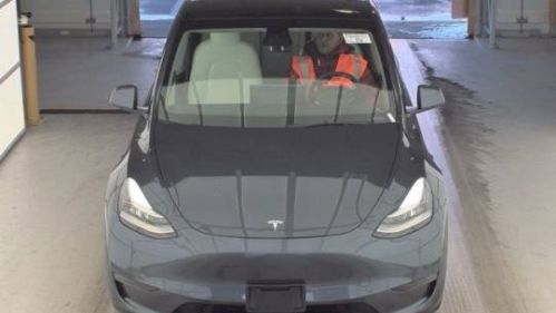 2021 Tesla Model Y 5YJYGDEE3MF189695