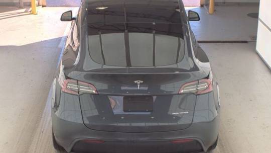 2021 Tesla Model Y 5YJYGDEE3MF189695