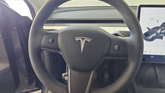 2021 Tesla Model Y 5YJYGDEE3MF189695