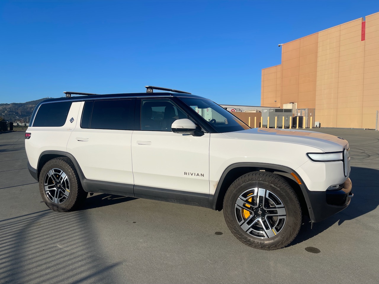 2022 Rivian R1S 7PDSGABL0NN000441