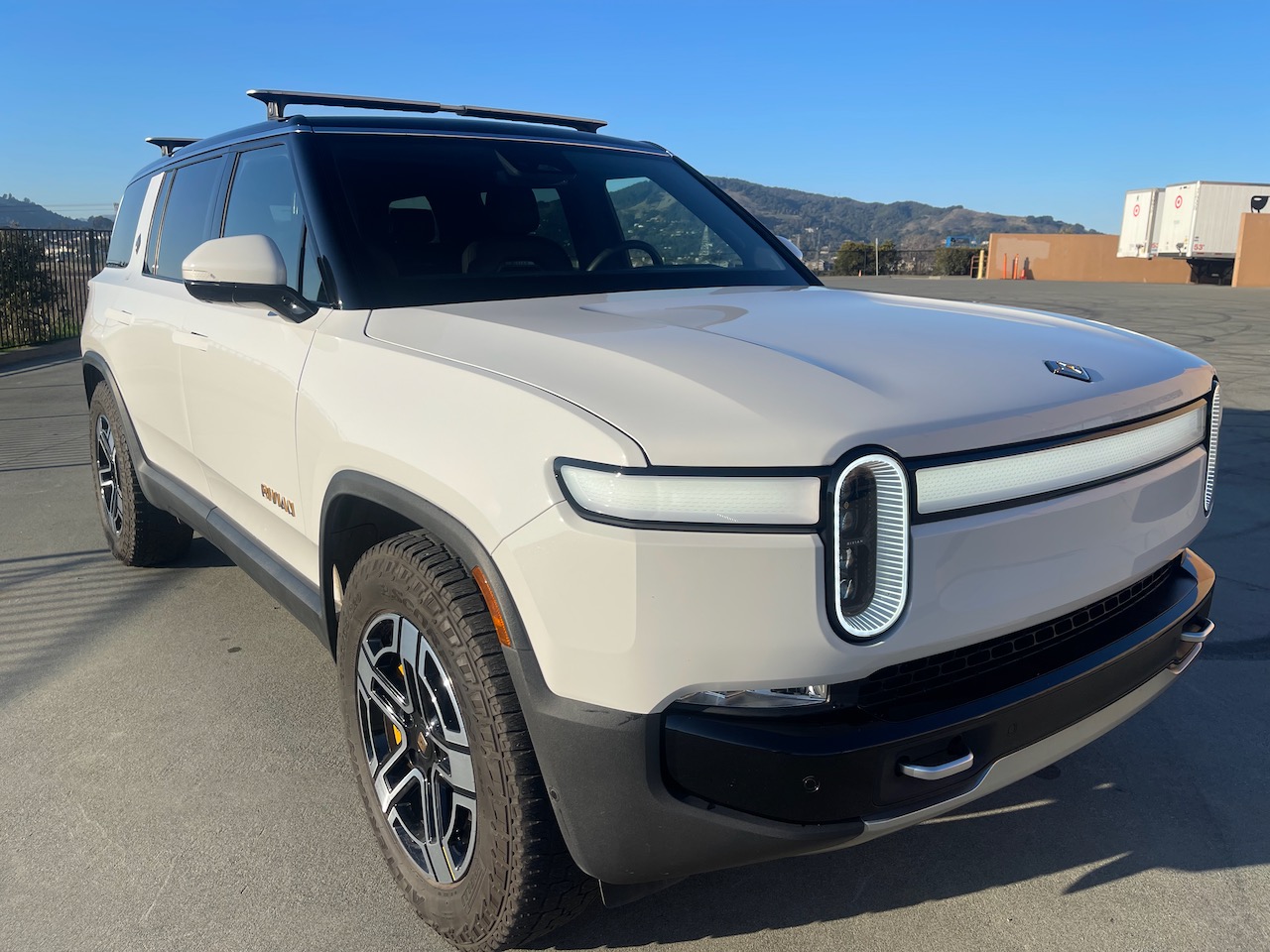 2022 Rivian R1S 7PDSGABL0NN000441