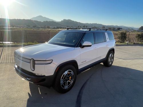 2022 Rivian R1S 7PDSGABL0NN000441