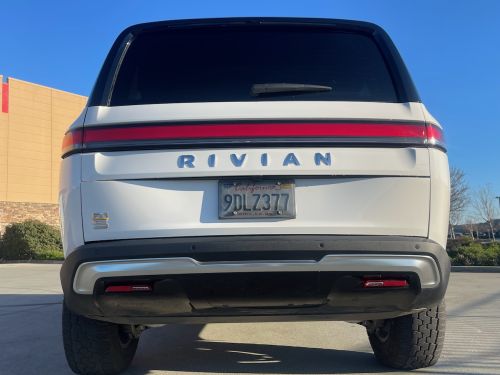 2022 Rivian R1S 7PDSGABL0NN000441