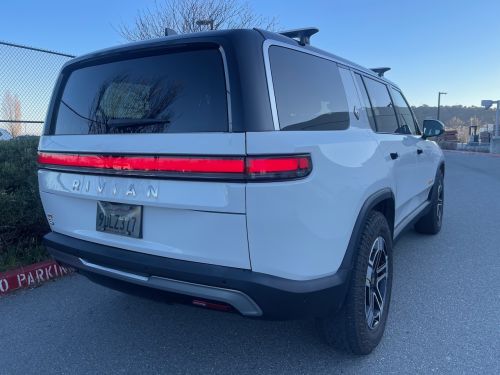 2022 Rivian R1S 7PDSGABL0NN000441