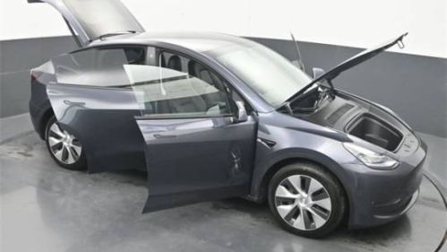 2021 Tesla Model Y 5YJYGDEE4MF279146