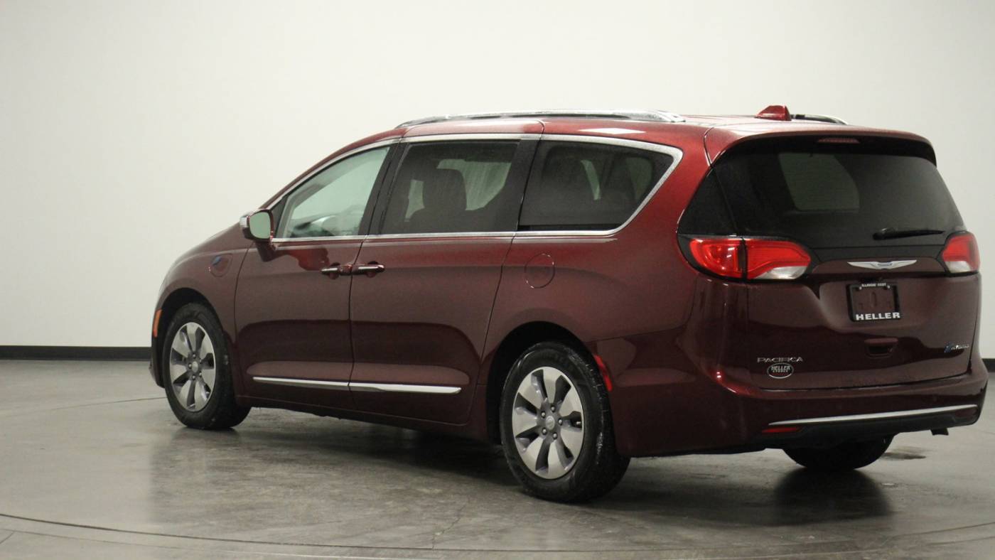 2018 Chrysler Pacifica 2C4RC1N76JR272991