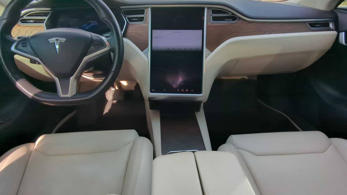 2018 Tesla Model S 5YJSA1E23JF248185