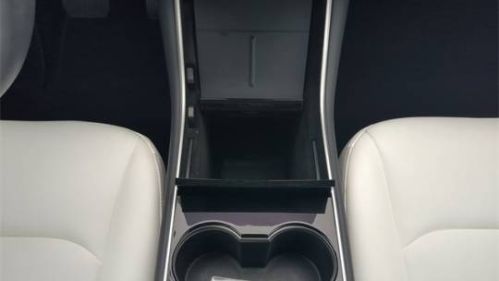 2020 Tesla Model 3 5YJ3E1EB5LF735951