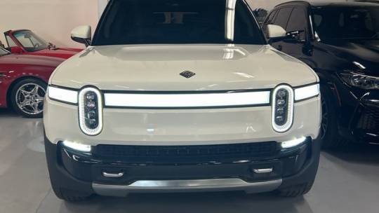 2023 Rivian R1S 7PDSGABL1PN006445