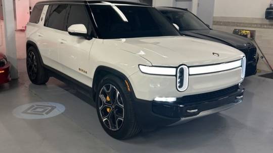 2023 Rivian R1S 7PDSGABL1PN006445