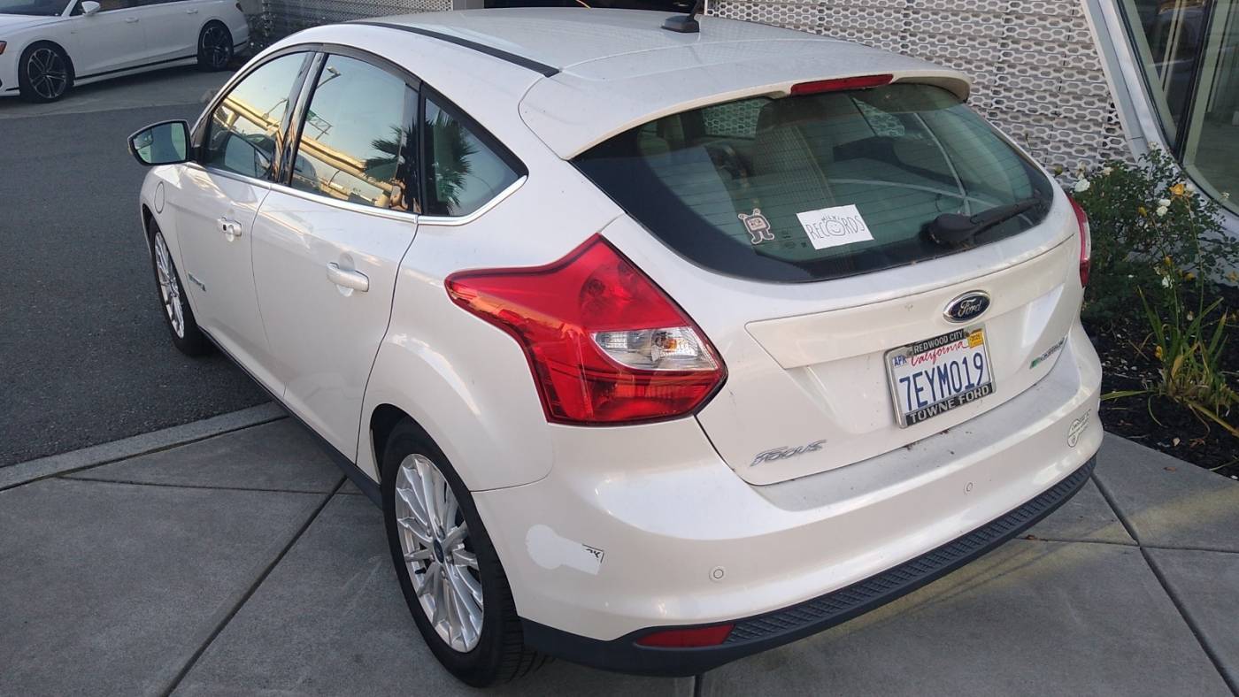 2014 Ford Focus 1FADP3R41EL300453